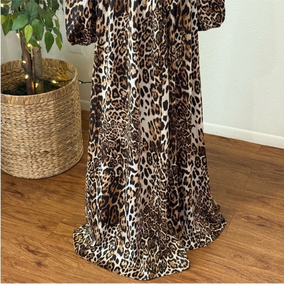 NWT Leopard Print Maxi Dress Size M - Picture 6 of 9